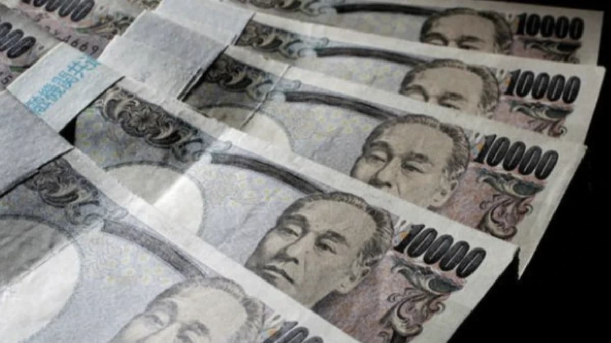 Asya’da Zıt Yönler: Japonya Sıkılaşıyor, Çin Gevşemeye Hazırlanıyor