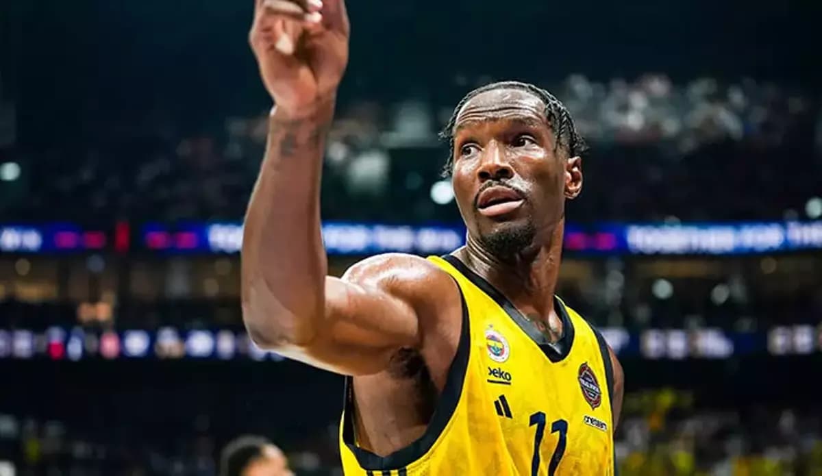 Panathinaikos’tan Dev Hamle: Hayes-Davis 2028’e Kadar Yeşil-Beyazlı