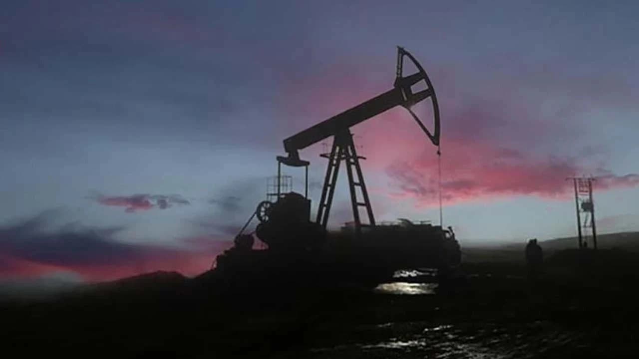 Petrol Fiyatlarında Yükseliş Sürüyor: Orta Doğu Gerilimi Piyasayı Etkiledi
