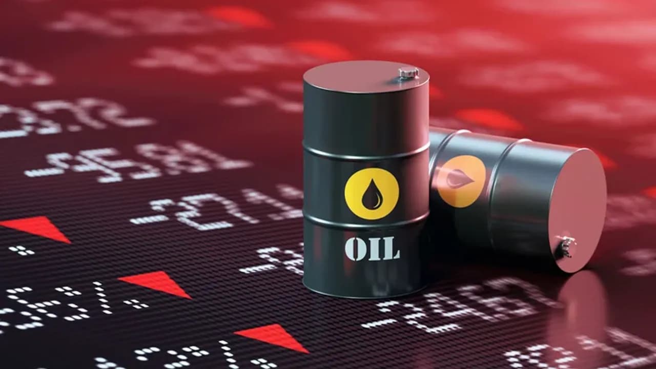 Hürmüz Boğazı Krizi Küresel Enflasyon Riskini Artırıyor: Petrol Arzı Tehlikede