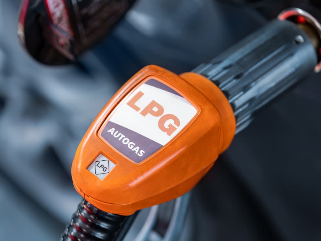 Hürmüz Boğazı Krizi Hindistan’da LPG Fiyatlarını Yükseltti