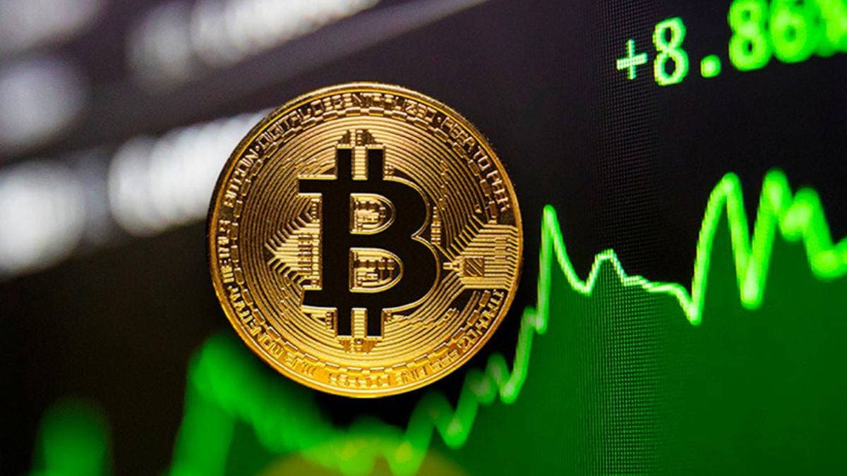 Bitcoin 70 Bin Doları Aştı: Trump’ın Erteleme Kararı Kriptoyu Harekete Geçirdi