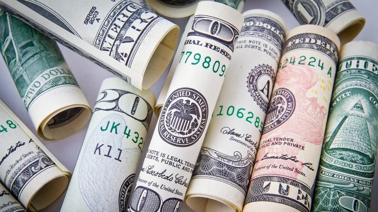 Dolar 98,6 Seviyesini Gördü: Tüketici Harcamaları Beklentileri Aştı