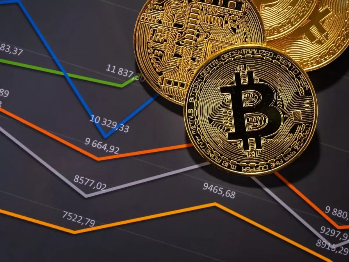 Regülasyon Desteği Bitcoin’i Zirveye Taşıdı, Jeopolitik Riskler Baskı Yaratıyor
