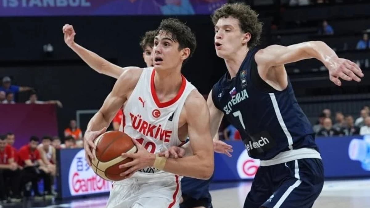U17 Basketbol Milli Takımı'ndan Slovenya Karşısında Farklı Zafer