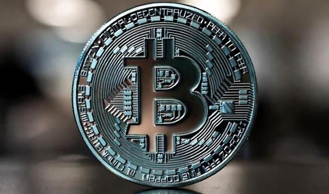 Bitcoin'de Yeni Zirve Mümkün mü? Piyasa Dinamikleri ve Göstergeler Üzerine