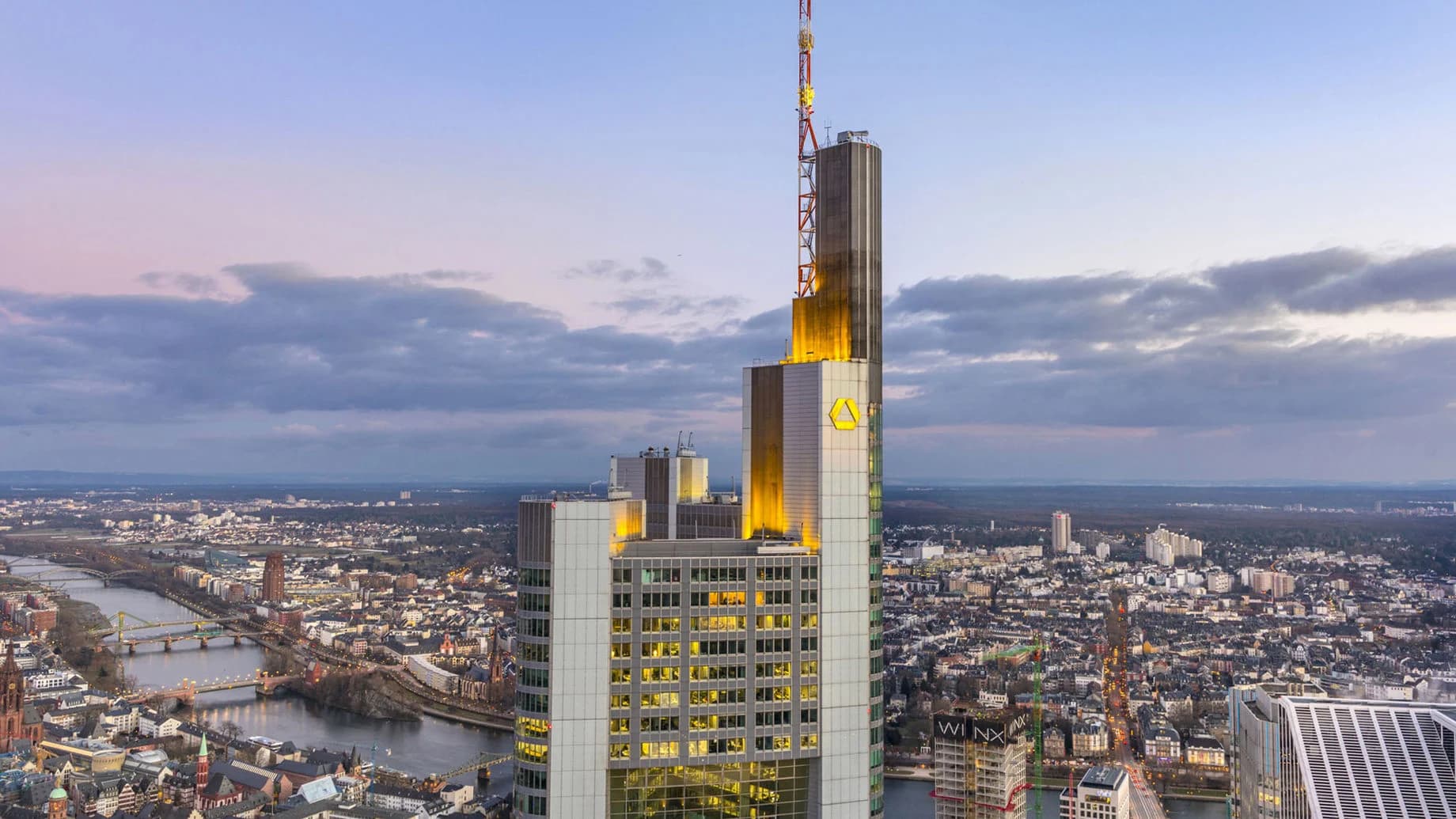 Commerzbank, Natixis, ABN Amro ve Rabobank AMB'nin Faiz Artırımlarını Değerlendirdi