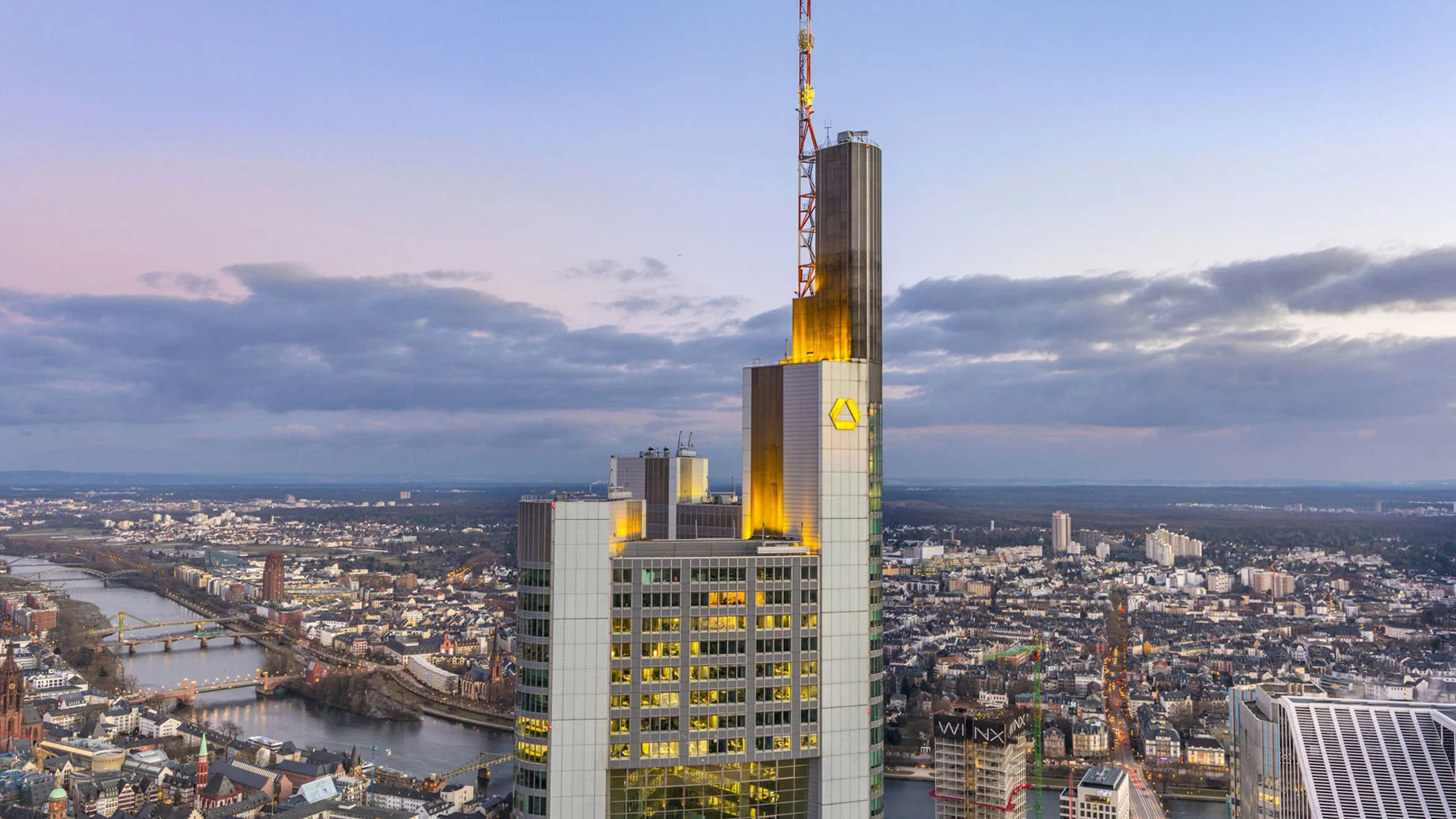 Commerzbank, Natixis, ABN Amro ve Rabobank AMB'nin Faiz Artırımlarını Değerlendirdi