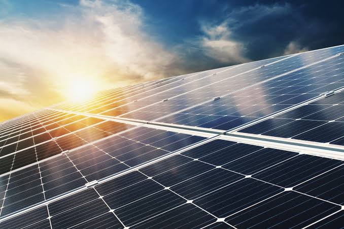Güneş Enerjisinden Elektrik Üretimi Günlük Rekor Seviyeye Ulaştı
