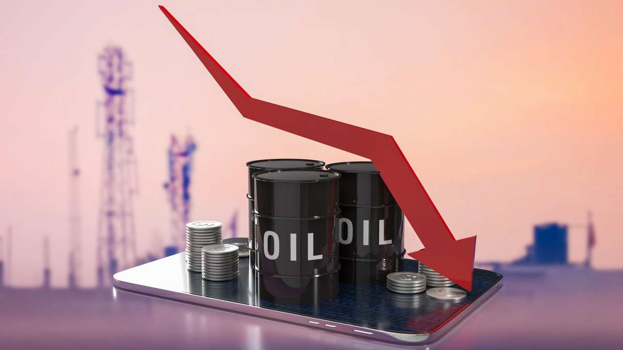 Barış Müzakereleri ve Fed Sinyalleri Petrol Fiyatlarında Düşüşü Hızlandırdı
